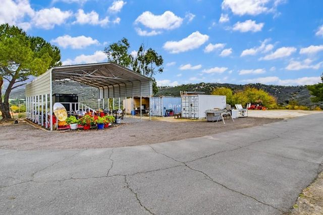 1478 Peutz Valley Rd, Alpine, CA 91901