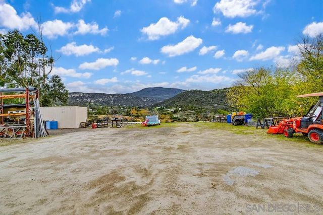 1478 Peutz Valley Rd, Alpine, CA 91901