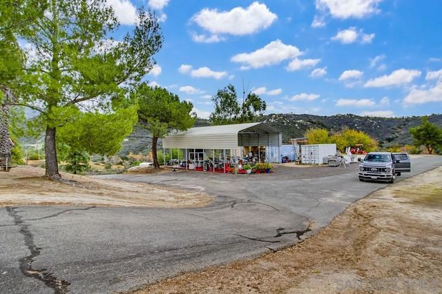 1478 Peutz Valley Rd, Alpine, CA 91901