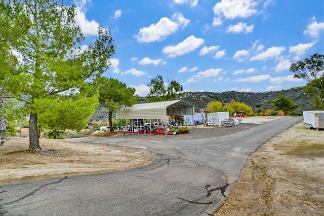 1478 Peutz Valley Rd, Alpine, CA 91901