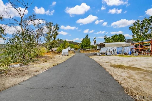 1478 Peutz Valley Rd, Alpine, CA 91901