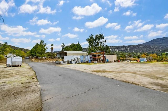 1478 Peutz Valley Rd, Alpine, CA 91901