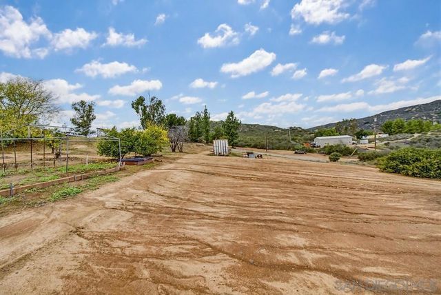 1478 Peutz Valley Rd, Alpine, CA 91901