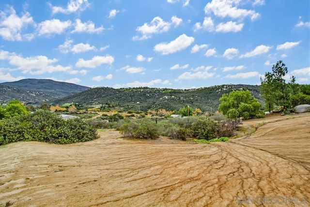 1478 Peutz Valley Rd, Alpine, CA 91901