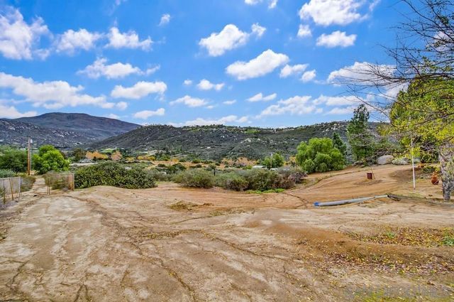 1478 Peutz Valley Rd, Alpine, CA 91901