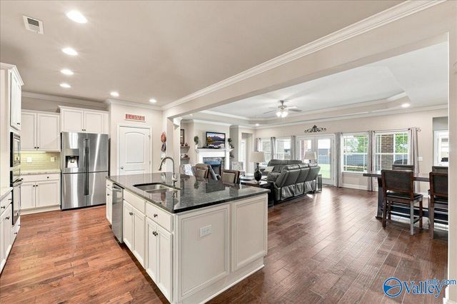 31 Crimson Cloud SW, Huntsville, AL 35824