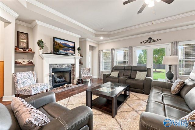 31 Crimson Cloud SW, Huntsville, AL 35824