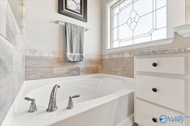 31 Crimson Cloud SW, Huntsville, AL 35824