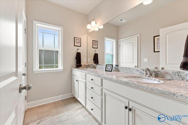 31 Crimson Cloud SW, Huntsville, AL 35824