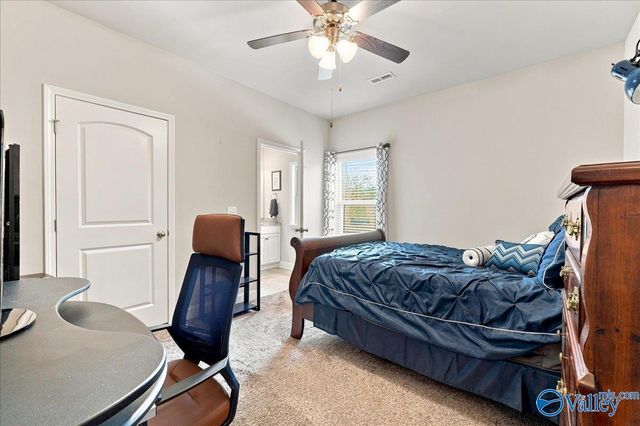 31 Crimson Cloud SW, Huntsville, AL 35824