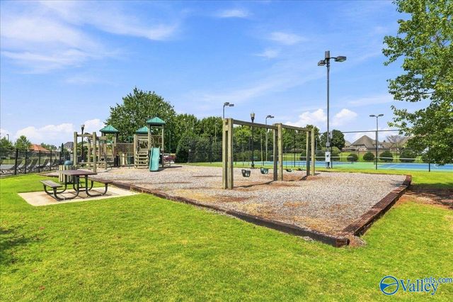 31 Crimson Cloud SW, Huntsville, AL 35824