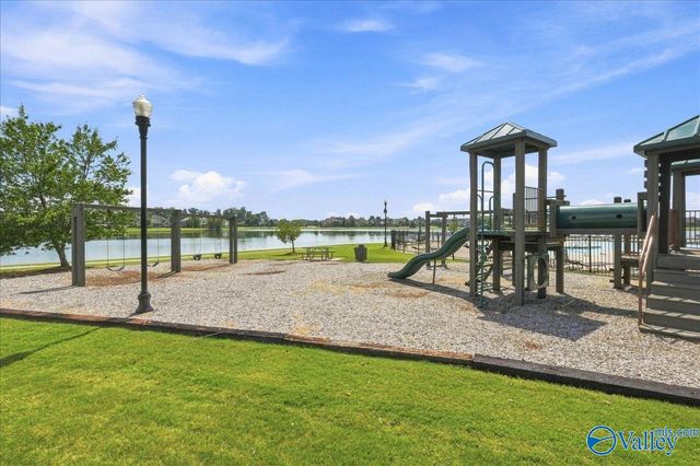31 Crimson Cloud SW, Huntsville, AL 35824