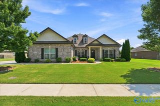 31 Crimson Cloud SW, Huntsville, AL 35824