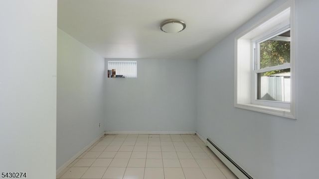 34 Arch St, Butler Boro, NJ 07405