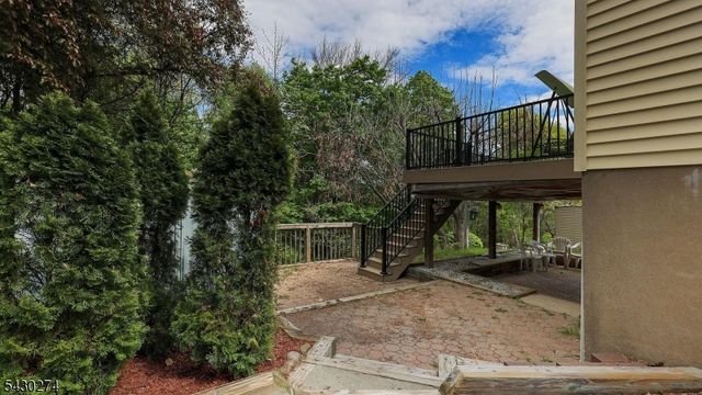 34 Arch St, Butler Boro, NJ 07405