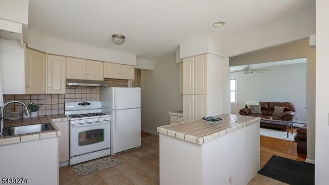 34 Arch St, Butler Boro, NJ 07405