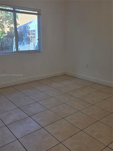 124 NE 13th Ave 21, Homestead, FL 33033