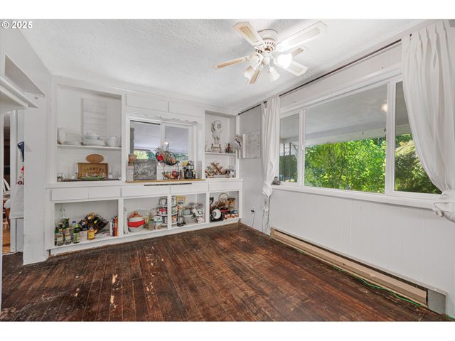 64086 NEHALEM Hwy, Vernonia, OR 97064