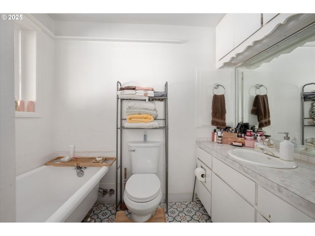 64086 NEHALEM Hwy, Vernonia, OR 97064