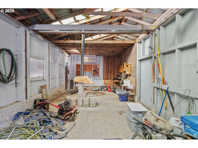 64086 NEHALEM Hwy, Vernonia, OR 97064