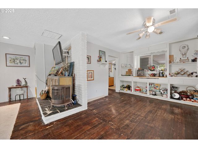 64086 NEHALEM Hwy, Vernonia, OR 97064