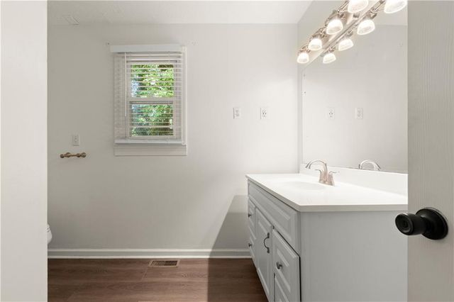 220 Woods Drive NE, Marietta, GA 30060