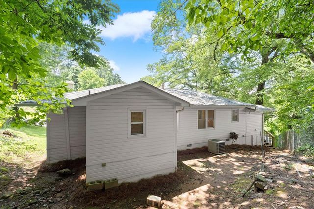 220 Woods Drive NE, Marietta, GA 30060