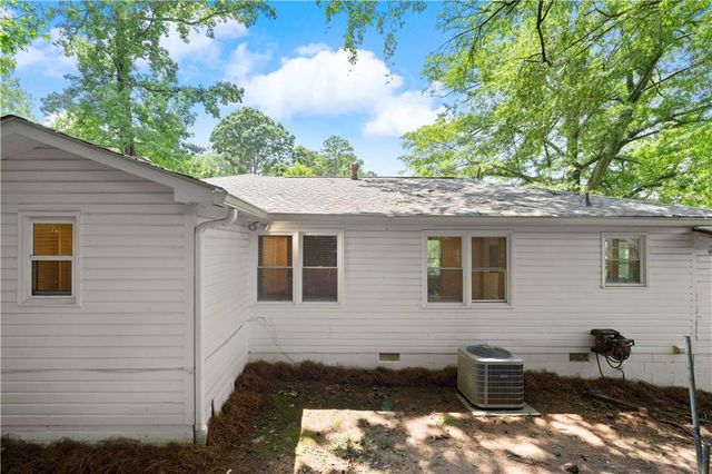 220 Woods Drive NE, Marietta, GA 30060