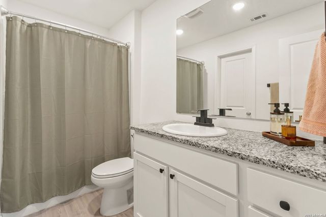 9129 Navarro, Seguin, TX 78155