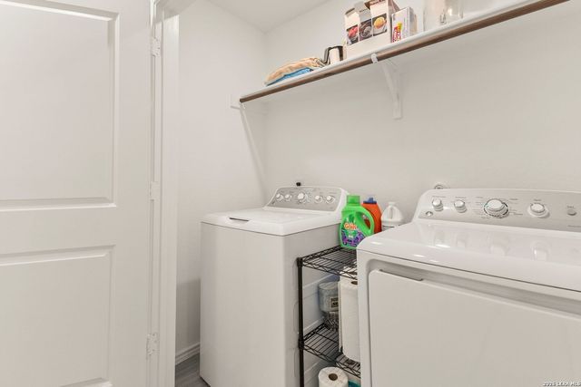 9129 Navarro, Seguin, TX 78155