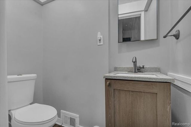 29798 Spring Hill Drive, Southfield, MI 48076