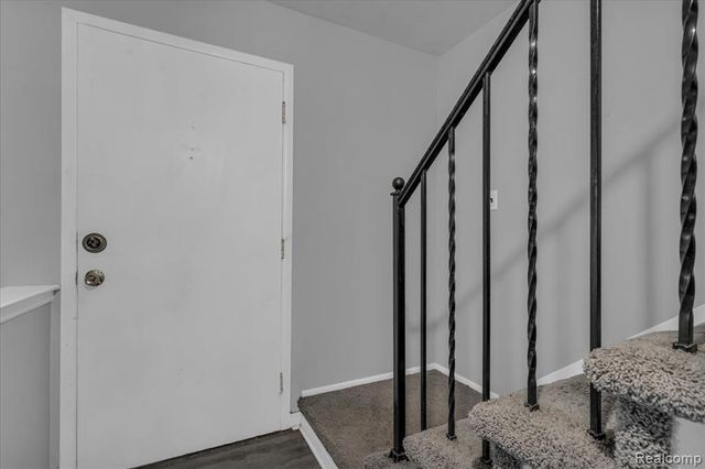 29798 Spring Hill Drive, Southfield, MI 48076