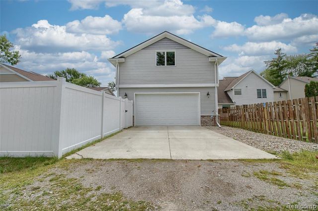 526 Plum Street, Wyandotte, MI 48192