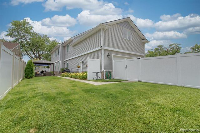 526 Plum Street, Wyandotte, MI 48192