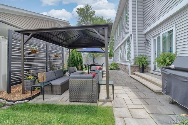 526 Plum Street, Wyandotte, MI 48192