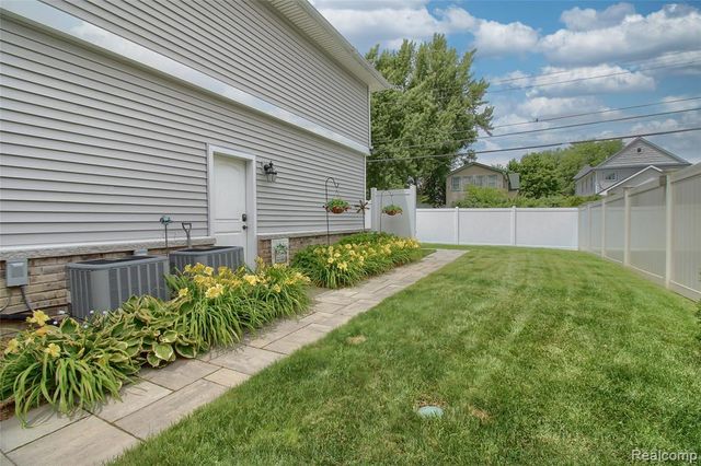 526 Plum Street, Wyandotte, MI 48192