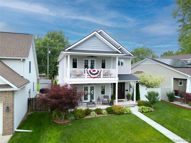 526 Plum Street, Wyandotte, MI 48192