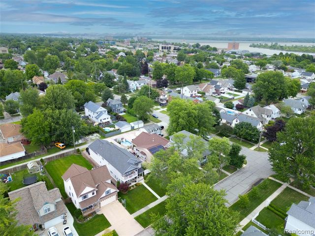 526 Plum Street, Wyandotte, MI 48192