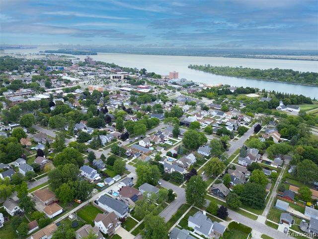 526 Plum Street, Wyandotte, MI 48192
