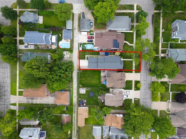 526 Plum Street, Wyandotte, MI 48192
