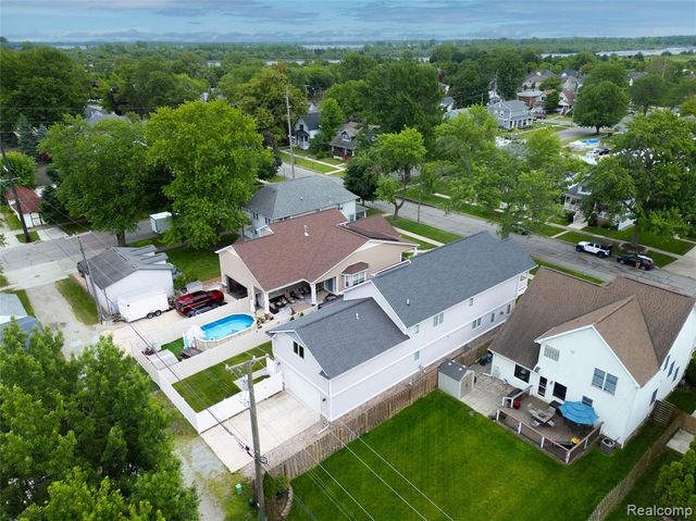 526 Plum Street, Wyandotte, MI 48192