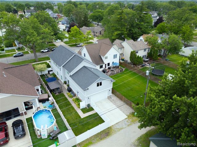 526 Plum Street, Wyandotte, MI 48192