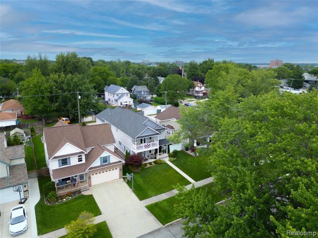 526 Plum Street, Wyandotte, MI 48192