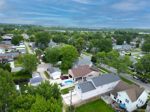526 Plum Street, Wyandotte, MI 48192
