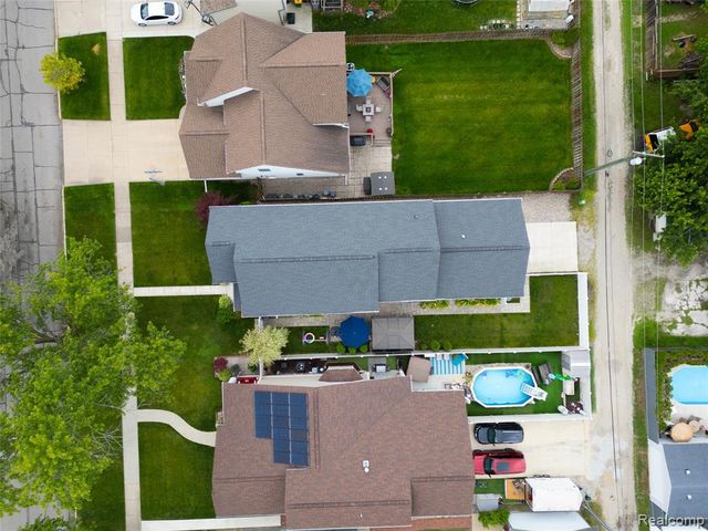 526 Plum Street, Wyandotte, MI 48192