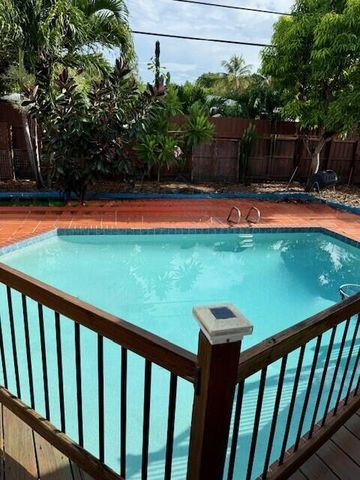 31 NE 56th Street, Oakland Park, FL 33334