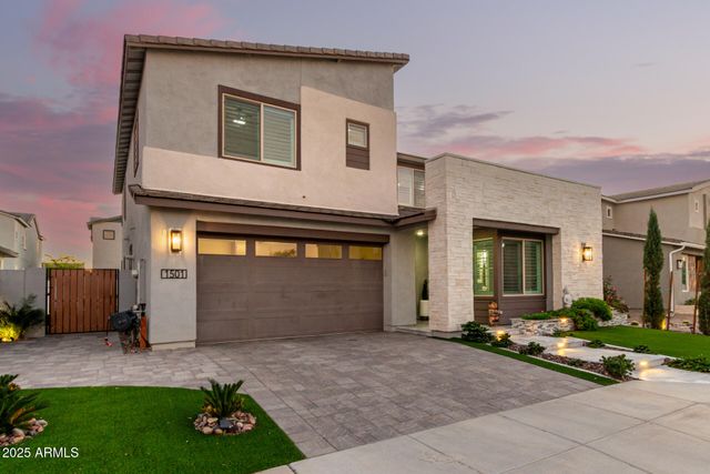 1501 E RAKESTRAW Lane, Gilbert, AZ 85298