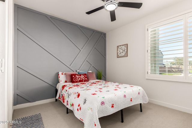 1501 E RAKESTRAW Lane, Gilbert, AZ 85298