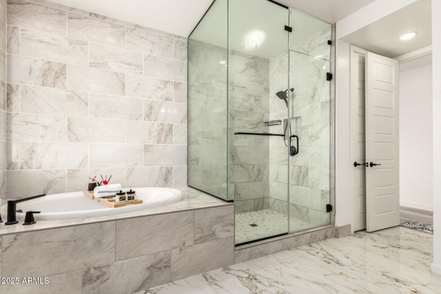 1501 E RAKESTRAW Lane, Gilbert, AZ 85298