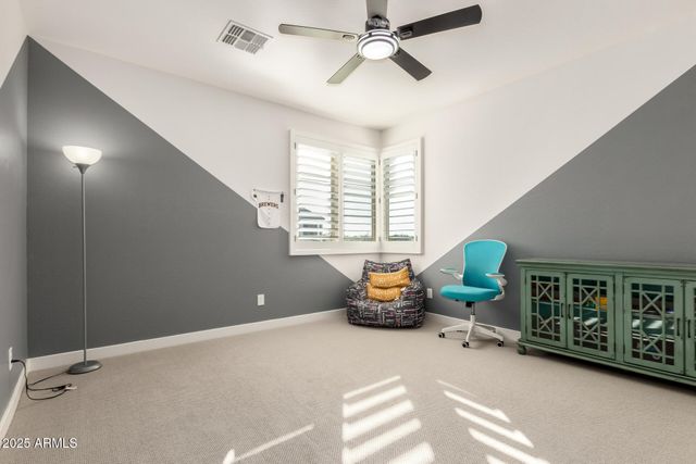 1501 E RAKESTRAW Lane, Gilbert, AZ 85298